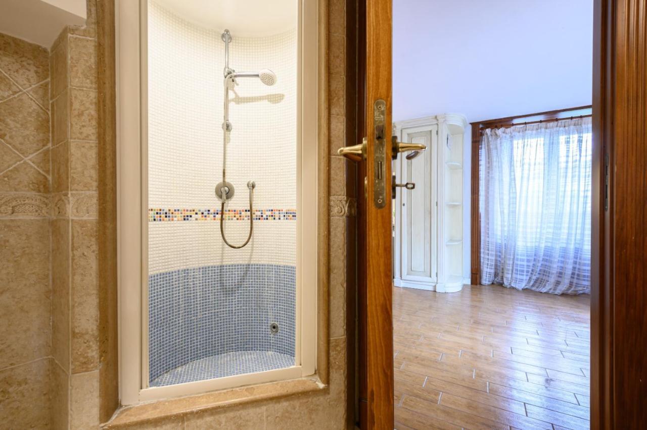 شقة Toto E Peppino Family House نابولي المظهر الخارجي الصورة
